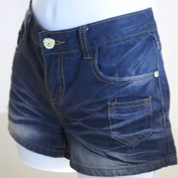 black denim bleached acid washed shorts - Picture 2 of 5